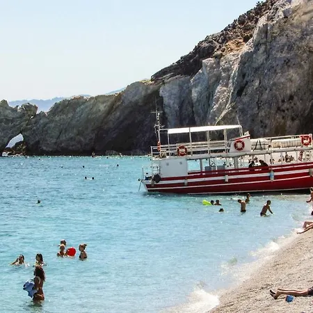 Charming Santorini 1 Bedroom Family Wonderful Caldera Sea Views Close To City Centre